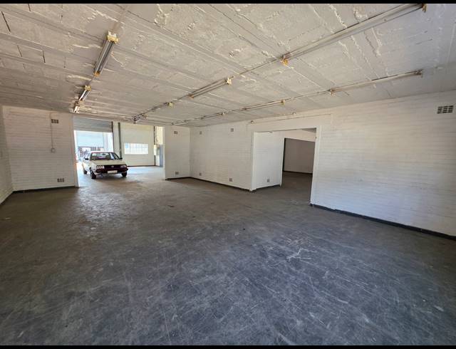 460M² MINI FACTORY TO LET IN KYA SANDS